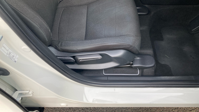 Honda HR-V 1.5 eHEV Elegance 5dr CVT Hybrid Hatchback